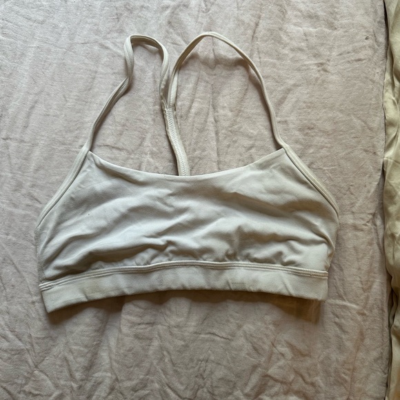 Lululemon white sports bra size 6 - Picture 1 of 3